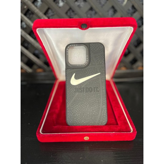 iPhone 15 Pro Max Nike Desenli Telefon Kılıfı