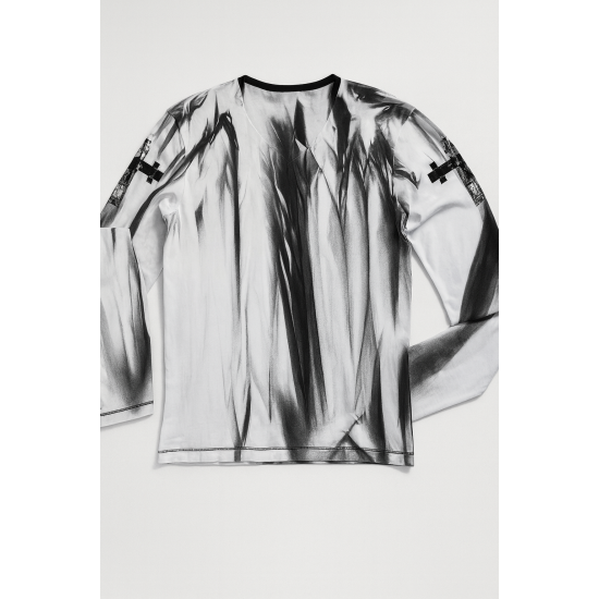 Kingz Beyaz Üzerine Sis ve Kuru Kafa Baskılı Uzun Kollu T-shirt Kingz Beyaz Üzerine Sis ve Kuru Kafa Baskılı Uzun Kollu T-shirt