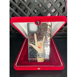 iPhone 11 Love Rock Desenli Telefon Kılıfı iPhone 11 Love Rock Desenli Telefon Kılıfı