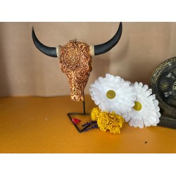 İşlemeli Boğa Kafası